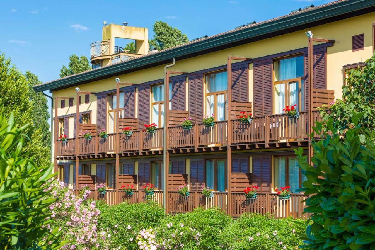 Hotel Golf Inn Lignano Sabbiadoro Exteriér fotografie